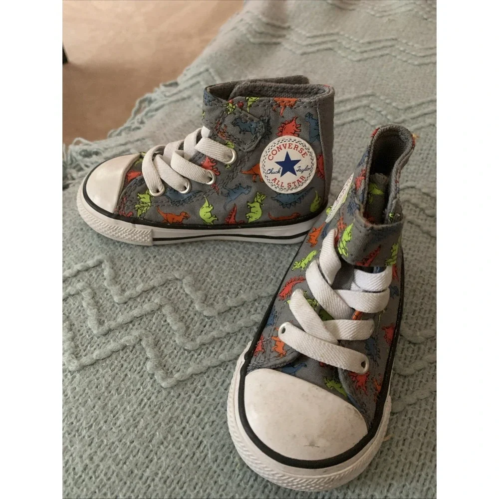 Converse Chuck Taylor All-Star Gray Dinoverse High Top Sneaker Shoes Infant Sz 5